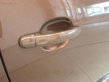 ”Keyless Access”によって、ドアハンドルに手をかけるだけでドアロックが解除できます!