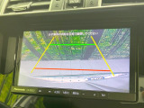 【バックカメラ】駐車時に後方がリアルタイム映像で確認できます。大型商業施設や立体駐車場での駐車時や、夜間のバック時に大活躍!運転スキルに関わらず、今や必須となった装備のひとつです!
