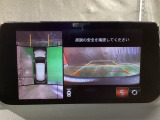 狭い場所での駐車やすれ違いなどでより的確な運転操作に役立つ360°ビューモニターが装備されています。