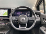 ハンドルにはプロパイロットのスイッチがあります。高速道路の単調な渋滞走行と長時間の巡航走行で、アクセル、ブレーキ、ハンドルの操作を車がアシスト。ドライバーの負担を軽減します。