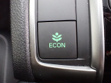 エンジン、エアコンなどを制御し低燃費な『ECONモード』に、また走りを楽しみたいとき、空調など快適性を重視したいときにはスイッチOFFで通常モードに切り替えができます!
