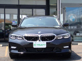 BMW在庫保有台数常時100台以上!ご来店の際はBMW本店(厚木市下荻野140-1)にご来店ください!弊社自慢の全天候型ショールーム!BMW在庫保有台数常時100台以上ございます!