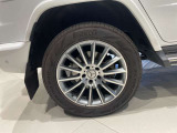 車両は屋内展示しておりますので天候に関係なくごゆっくりコンディションご確認頂けます。車両を倉庫へ保管している場合が御座いますのでご来店前に在庫確認頂けると幸いです。TEL072-784-8800