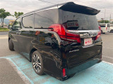 当店の車両は大量仕入れ、大量販売を行っておりますので、お客様にお安くご提供させていただいております。