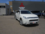 アウトランダーPHEV 2.0 G ナビパッケージ 4WD 