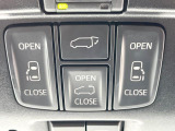 【両側パワースライドドア】スマートキーや運転席のスイッチで後席両側スライドドアの開閉が可能♪電動だから力を入れてドアを開ける必要が無く、小さなお子様でも簡単に開け閉めでき快適です♪
