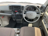 運転席周りの装備がご覧いただけます。展示場では実際にシートに座って確認していただけます。