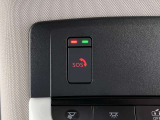 急病時や危険を感じた時、SOSコールスイッチを押すと専門のオペレータに繋がって、警察や消防への連携をサポートしてくれます。