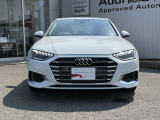 シングルフレームグリルはAudiの象徴的なデザイン要素であり、一目でAudiとわかるスタイル、大きくて迫力のある形状が車のスポーティな印象を強調しており、魅力的なデザインとなっています。