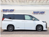 神奈川でお車を探すなら リバーサイド 。当店では在庫数800台展示中となります。残価設定型ゴジュッパローンをメインで販売しており月々のお支払いをお安く高年式車を乗りたい方へ是非ご検討ください。