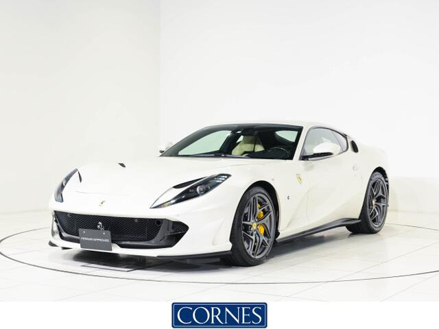 Ferrari フェラーリ 812 スーパーファスト　カタログ 812スーパーファスト（フェラーリ）のカタログ｜中古車なら