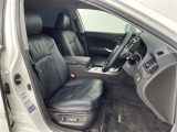 【5人乗り】ゆったりとした座り心地と、車内を広々と使える快適性に長けているので、快適な時間をお過ごしいただけます!
