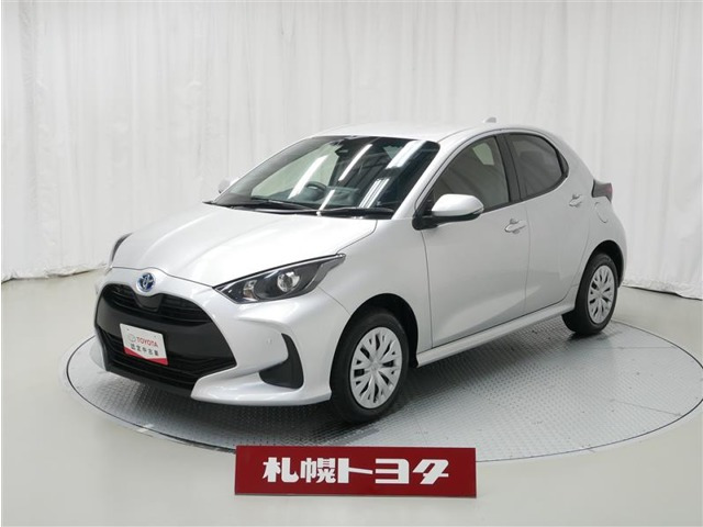 ヤリス1.5 ハイブリッド X E-Four 4WD
