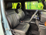 運転席シート廻りは使用感も少なく、良好な状態となっています。丁寧に使われていたことがよくわかりますね。