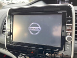【大画面ナビ】人気の大型9インチナビを装備。存在感のある大画面はインパクト大!ナビ利用時のマップ表示は見やすく、テレビやDVDは臨場感がアップ!いつものドライブがグッと楽しくなります♪