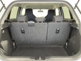 【トランク】積み込みやすくて、たっぷり積める荷室です。シートアレンジできるものは、乗車人数と荷物の量や大きさによってシートを動かすことができるので、より快適なドライブが可能です!