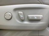 【パワーシート】スイッチ一つで簡単にシートの微調整が可能!電動だから力もいりません!快適なシートポジションにセットして、快適なドライブをお楽しみください。