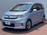 大好評のボディコーティング「弾スプラッシュコート」もご納車までに施工可能。通常のガラスコートと異なる、耐久年数6年の無機質ガラスコーティングが、ボディをキレイな状態に保ってくれます。
