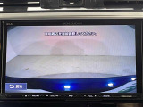 【バックモニター】後ろのカメラの映像をモニターに映し出すことができます!後方の見えない死角や、障害物との距離感をしっかり確認することができます!駐車が苦手な方におすすめです。