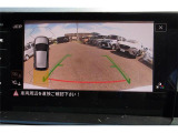 バックモニター付で、車庫入れも駐車もラクラクです。