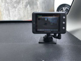 セルスター 後方専用ドラレコ。映像確認モニターがダッシュボードに。