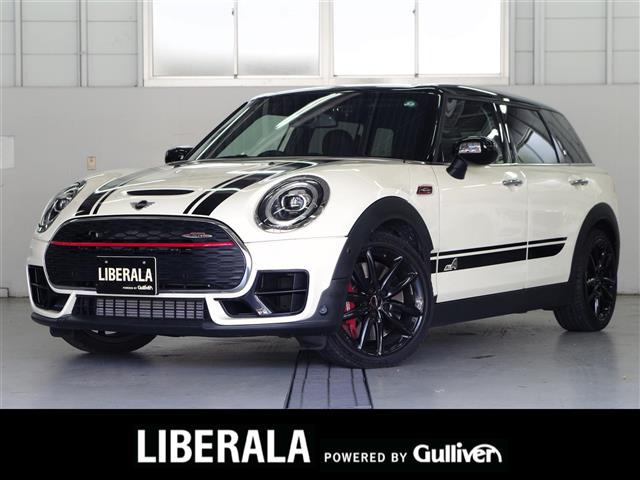 ミニクラブマンジョン・クーパー・ワークス 4WD本革シート
