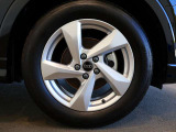 アルミホイール 5アームデザイン 7.0J x 18/235/55R18