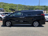 トヨタ車に限らず、全車種にロングラン保証が付いております。走行距離無制限なので、安心しておのり頂けます。