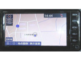 ナビは純正品。ワンセグテレビ・CD・Bluetooth・SDオーディオ・スマホ・外部入力・ハンズフリー電話対応。