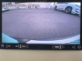 【バックモニター】後ろのカメラの映像がモニターに映し出されるので、後方の見えない死角や、障害物との距離感などもしっかり安全確認することができます!