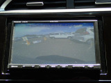バックカメラ装備しております。駐車時に大変役に立ちますよ♪駐車が苦手な方にも便利機能です♪