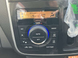 オートエアコンとなっております。快適な温度でお車運転頂けます。