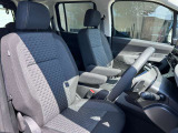 内装クリーニングも施しております。内装の綺麗なお車は気持ちが良くオススメさせていただく1つのポイントになっております。
