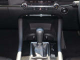 DCT、CVT、従来型のATなど、すべてのトランスミッションの利点を集約し、ロックアップ領域を大幅に拡大し伝達効率の向上とマニュアルトランスミッションのようなダイレクト感を実現した自社製ATです。