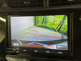【バックカメラ】駐車時に後方がリアルタイム映像で確認できます。大型商業施設や立体駐車場での駐車時や、夜間のバック時に大活躍!運転スキルに関わらず、今や必須となった装備のひとつです!