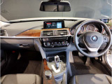 アウトバーンでの走行を見据えたBMWのブレーキシステムはもしもの時にもいち早くマシンを停止してくれます。