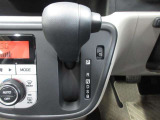 変速ショックの無い無段変速のCVT。燃費も良好です。