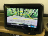 【バックカメラ】駐車時に後方がリアルタイム映像で確認できます。大型商業施設や立体駐車場での駐車時や、夜間のバック時に大活躍!運転スキルに関わらず、今や必須となった装備のひとつです!
