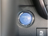 スマートキー装備車なので、キーを取り出さなくてもエンジン始動が可能です。