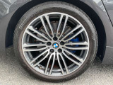 自動車保険も純正のクオリティを。BMWの正規ディーラーのみが取り扱い可能な、BMW専用自動車保険。専任のスタッフが皆様のカーライフを24時間365日サポート致します。