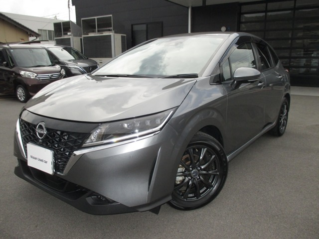 ノート 1.2 X FOUR 4WD 