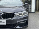 また、BMW正規認定中古車は、エマージェンシーサービスが自動付帯。24時間365日、皆様のカーライフをサポート致します。確かな安心のうえで、「駆けぬける歓び」をご堪能ください。