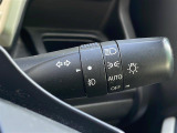 【オートライト(AUTO)】外の明るさをシステムが感知して、自動でヘッドライトが点灯します!ヘッドライトをつけ忘れを防ぐ便利機能です。