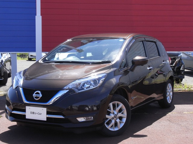 ノート 1.2 e-POWER メダリスト FOUR 4WD 