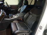 上質でお買い求めやすい輸入中古車をご案内しております。お客様のお好みに合った弊社在庫よりお選びくださいませ。