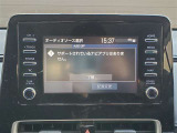 トヨタ純正ディスプレイオーディオ。AppleCarplayやAndroidAutoでお使いのスマホの地図アプリを画面に表示。Bluetooth接続で音楽等もご利用できます。