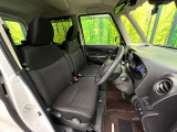 運転席シート廻りは使用感も少なく、良好な状態となっています。丁寧に使われていたことがよくわかりますね。