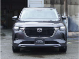 CX-60は同乗するすべての人がさまざまなカーライフを楽しめるSUVでありながら、意のままに運転できる愉しさを追求し、心昂る疾走感に満ちた『走る歓び』を目指した車になります