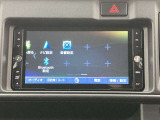 ブルートゥースに接続することにより、スマホに入ったお気に入りの音楽を車内で楽しむことができます♪あると本当に便利な機能になっています!
