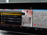 マットブラックにホワイトのLIBERALAのロゴの建物と看板が目印です。